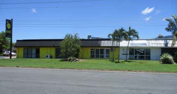 Unit 11, 107-111 Newell Street Bungalow QLD 4870 - Image 1