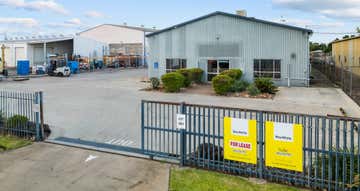 28 Hicks Street Emerald QLD 4720 - Image 1