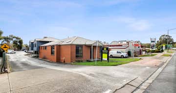 8 Whitehorse Road Mount Clear VIC 3350 - Image 1