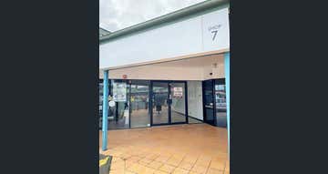 Shop 7/261 Loganlea Rd, Meadowbrook QLD 4131 - Image 1