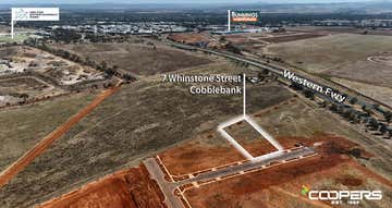 7 Whinstone Street Cobblebank VIC 3338 - Image 1