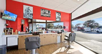 Kezzadee Barbers, 3 Myer Lakes Entrance VIC 3909 - Image 1
