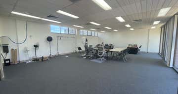 2/26 Rutland Road Box Hill VIC 3128 - Image 1