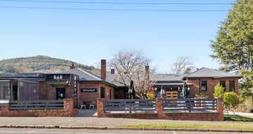 694-696 Mount Macedon Road Mount Macedon VIC 3441 - Image 1