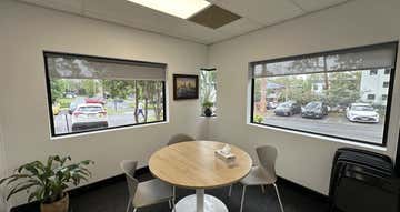 4B/2404 Logan Road Eight Mile Plains QLD 4113 - Image 1