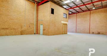 Unit 2, 10 Mitchell Road Moorebank NSW 2170 - Image 1