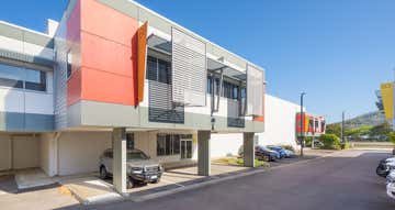 8/547 Woolcock Street Mount Louisa QLD 4814 - Image 1