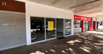 2/105 Bay Terrace Wynnum QLD 4178 - Image 1