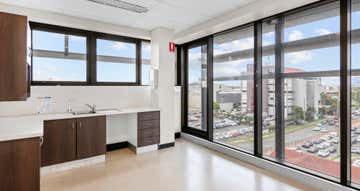 7/39 White Street Southport QLD 4215 - Image 1