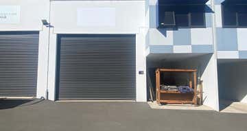 18/7 Waynote Place Unanderra NSW 2526 - Image 1