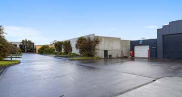 8/27 Virginia Street Mornington VIC 3931 - Image 1