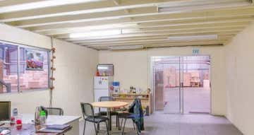 2/94 Boniface Street Archerfield QLD 4108 - Image 1