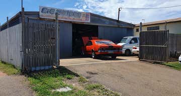 53 MACROSSAN STREET South Townsville QLD 4810 - Image 1