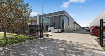 2/14 Commercial Drive Pakenham VIC 3810 - Image 1