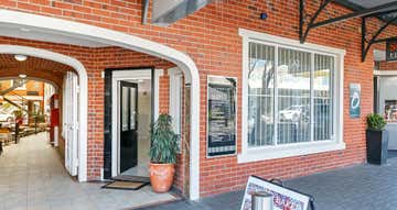 11/12-18 Napoleon Close Cottesloe WA 6011 - Image 1
