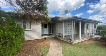 75 Middle St Chinchilla QLD 4413 - Image 1