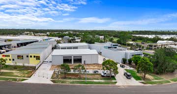 44 Southern Cross Circuit Urangan QLD 4655 - Image 1