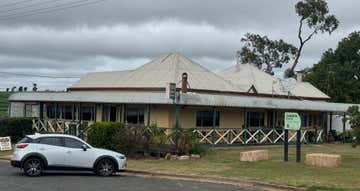 PIONEER HOTEL, 22 Oakey - Cooyar Road Kulpi QLD 4352 - Image 1