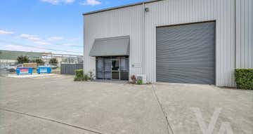 8/33 Shipley Drive Rutherford NSW 2320 - Image 1