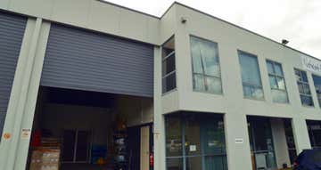 4/5 Secam Street Mansfield QLD 4122 - Image 1