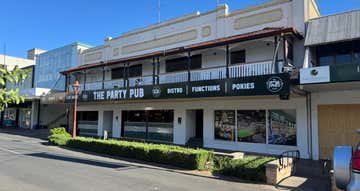 Tatts Hotel Toowoomba, 180 Margaret Street Toowoomba City QLD 4350 - Image 1
