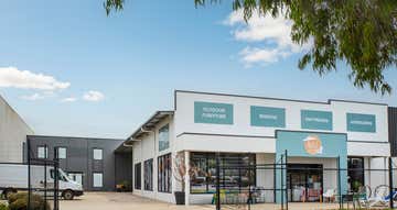 4 Faure Lane Dunsborough WA 6281 - Image 1