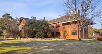 122 Empire Circuit Yarralumla ACT 2600 - Image 1