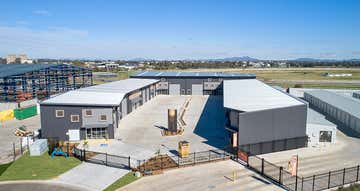 7/10 Curtiss Close Tamworth NSW 2340 - Image 1