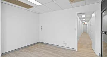 2/40 Annerley Road Woolloongabba QLD 4102 - Image 1