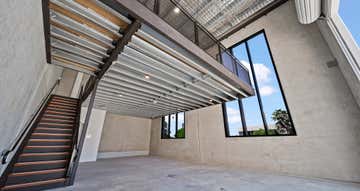 5 Bailey Crescent Southport QLD 4215 - Image 1