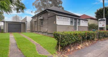 Suite 4, 120 James Street South Toowoomba QLD 4350 - Image 1