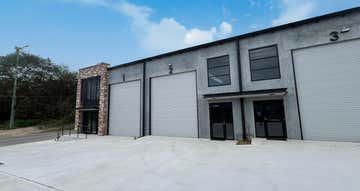 Unit 2, 32 Kalaroo Road Redhead NSW 2290 - Image 1