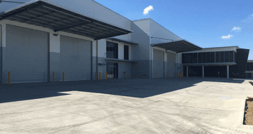 2/115 Corymbia Place Parkinson QLD 4115 - Image 1