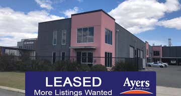 1/15 Kalinga Way Landsdale WA 6065 - Image 1
