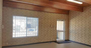 1/4 Zeta Crescent O'Connor WA 6163 - Image 1