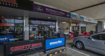 Shop 8 & 9, 186 Stanley Road Carina QLD 4152 - Image 1