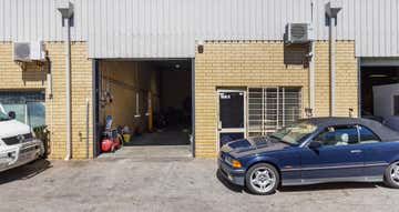 4/56 Irvine Drive Malaga WA 6090 - Image 1