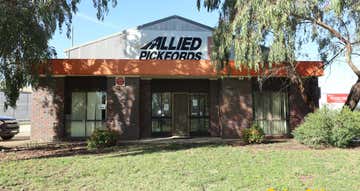 204 Hammond Avenue Wagga Wagga NSW 2650 - Image 1