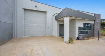 8B Woodlands Court East Bendigo VIC 3550 - Image 1