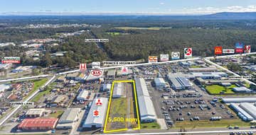 2/124 Princes Highway South Nowra NSW 2541 - Image 1