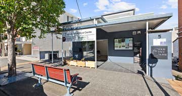 1/5 Selborne Street Mount Gravatt East QLD 4122 - Image 1