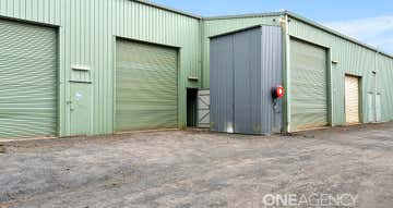 1 & 5, 7 Geary Pl North Nowra NSW 2541 - Image 1