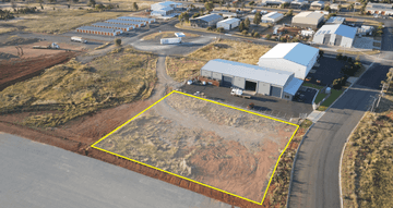 8 Langlands Street Parkes NSW 2870 - Image 1