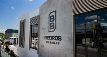 5 Bailey Crescent Southport QLD 4215 - Image 1