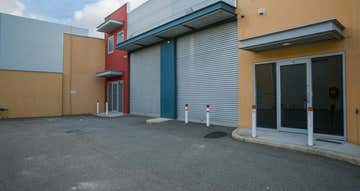 10/2 Panama Street Canning Vale WA 6155 - Image 1