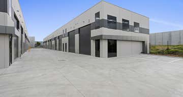 9 Treasure Court Cranbourne West VIC 3977 - Image 1