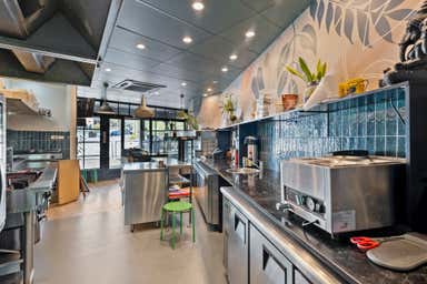 1/575 Logan Road Greenslopes QLD 4120 - Image 4