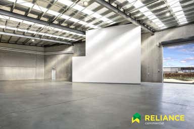 5/17 Felstead Drive Truganina VIC 3029 - Image 4