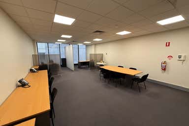 9/25 Claremont Street South Yarra VIC 3141 - Image 3