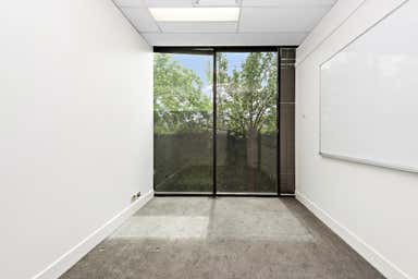 122/25 Milton Parade Malvern VIC 3144 - Image 3